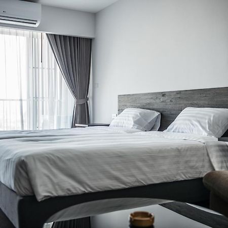 Winner Sriracha Serviced Apartment Сі-Рача Екстер'єр фото