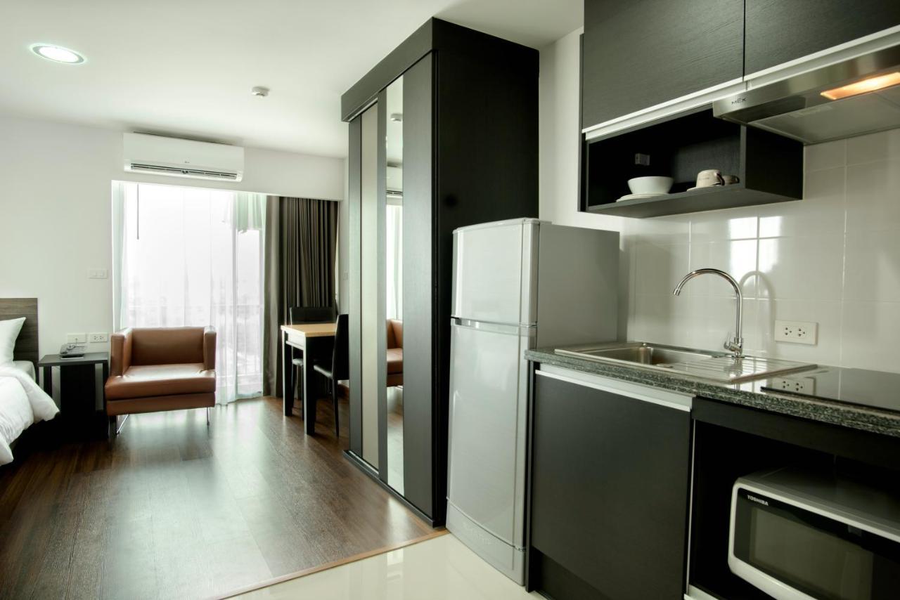 Winner Sriracha Serviced Apartment Сі-Рача Екстер'єр фото