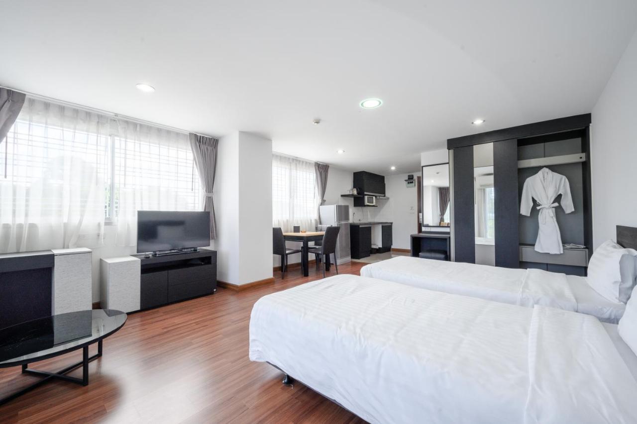 Winner Sriracha Serviced Apartment Сі-Рача Екстер'єр фото