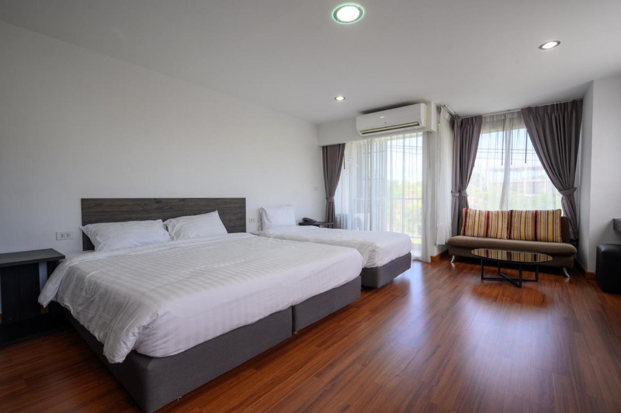 Winner Sriracha Serviced Apartment Сі-Рача Екстер'єр фото